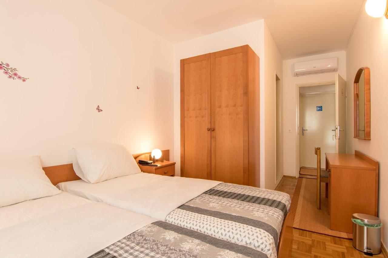 Hotel Barba Starigrad Paklenica Ngoại thất bức ảnh